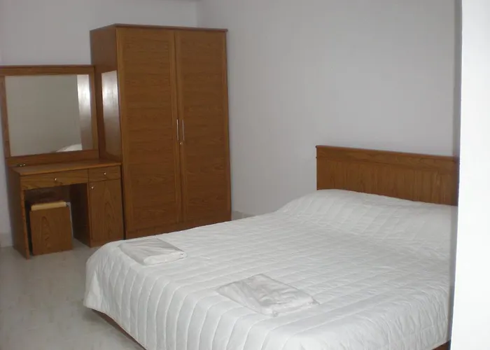 Hotel Thana Place Charunsanithwong 34 2*
