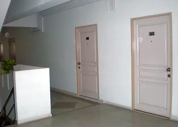 Thana Place Charunsanithwong 34 Hotel 2*