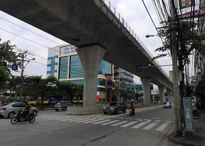 Thana Place Charunsanithwong 34 2* Bangkok